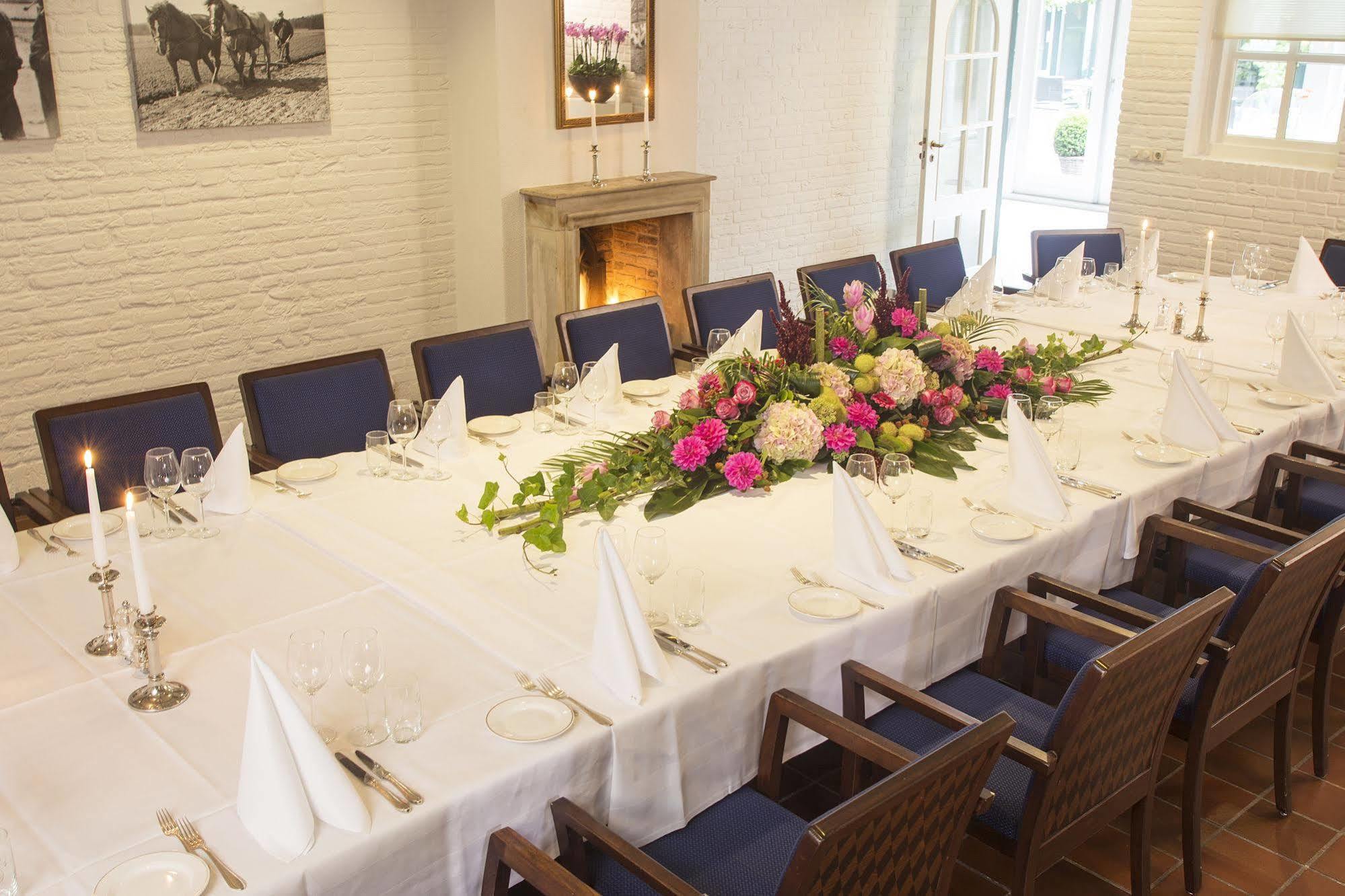 Fletcher Hotel-Restaurant De Klepperman フーヴェラーケン エクステリア 写真